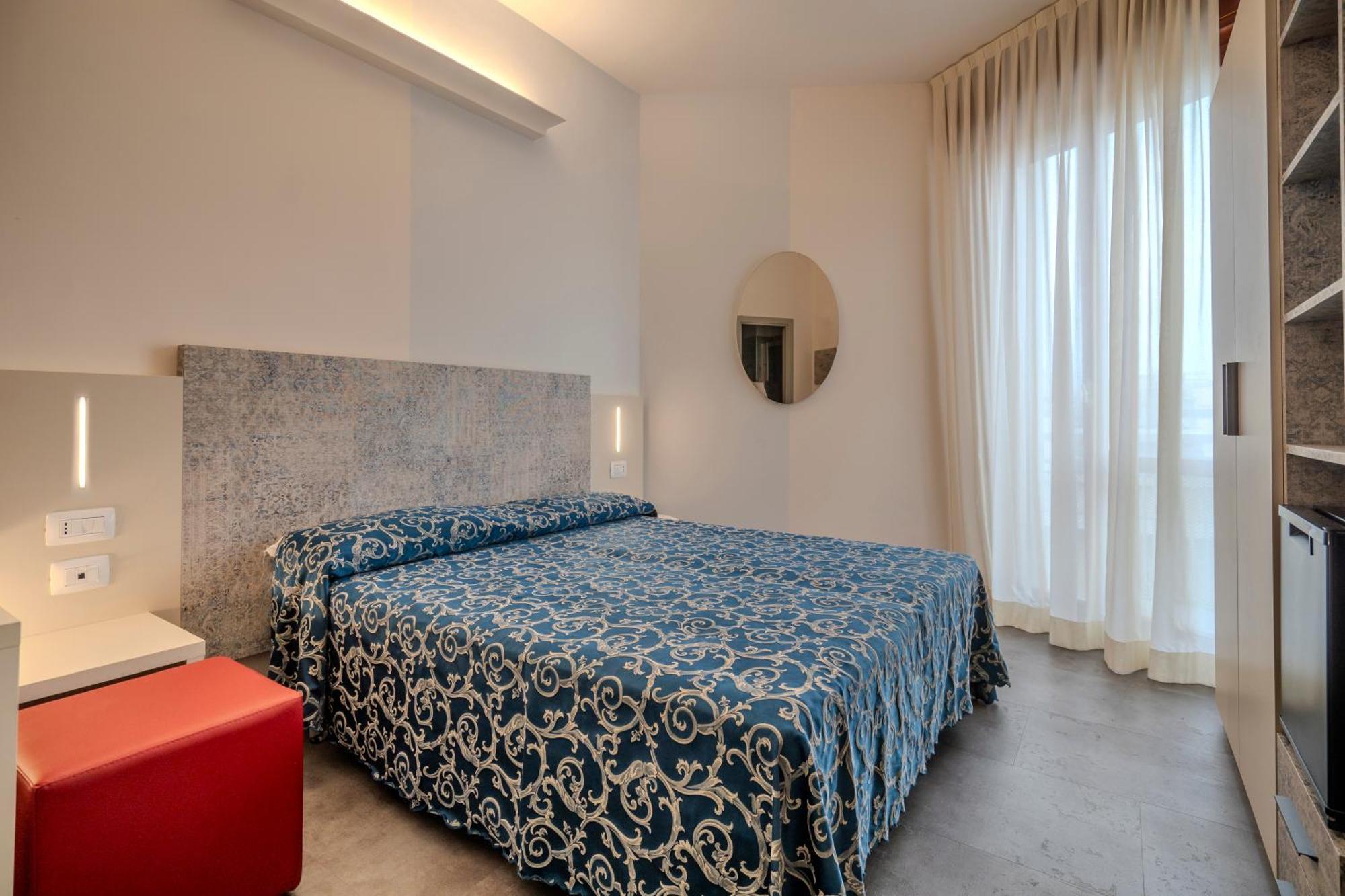 Hotel 2000 Rimini Zewnętrze zdjęcie