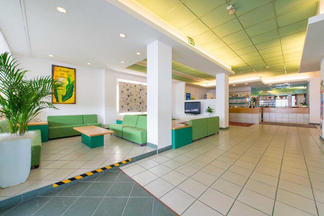 Hotel 2000 Rimini Zewnętrze zdjęcie