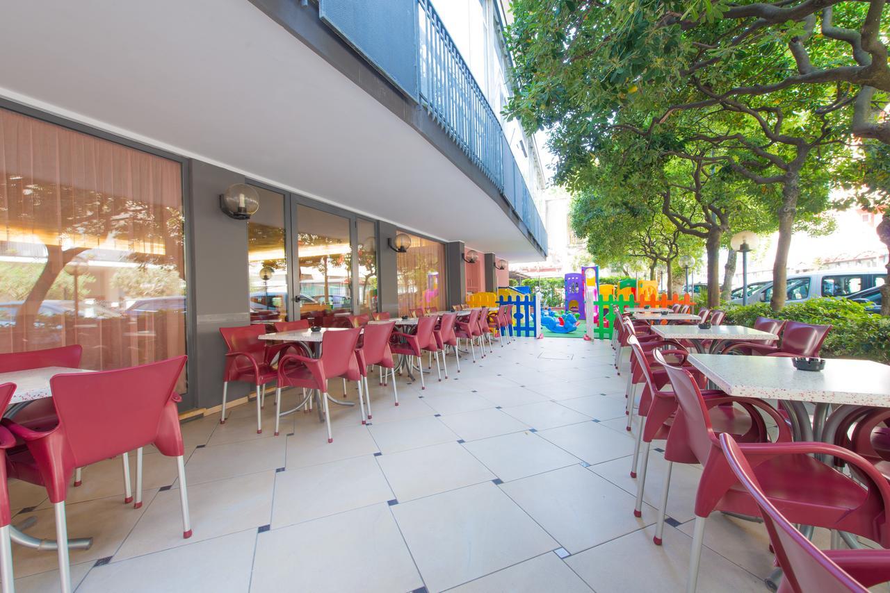 Hotel 2000 Rimini Zewnętrze zdjęcie