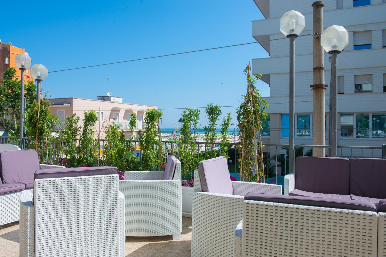 Hotel 2000 Rimini Zewnętrze zdjęcie