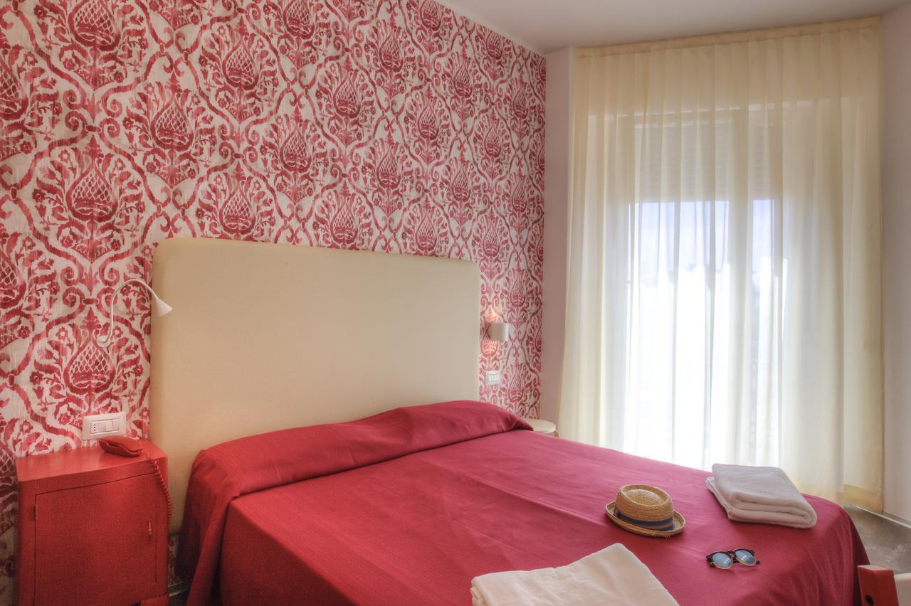 Hotel 2000 Rimini Zewnętrze zdjęcie